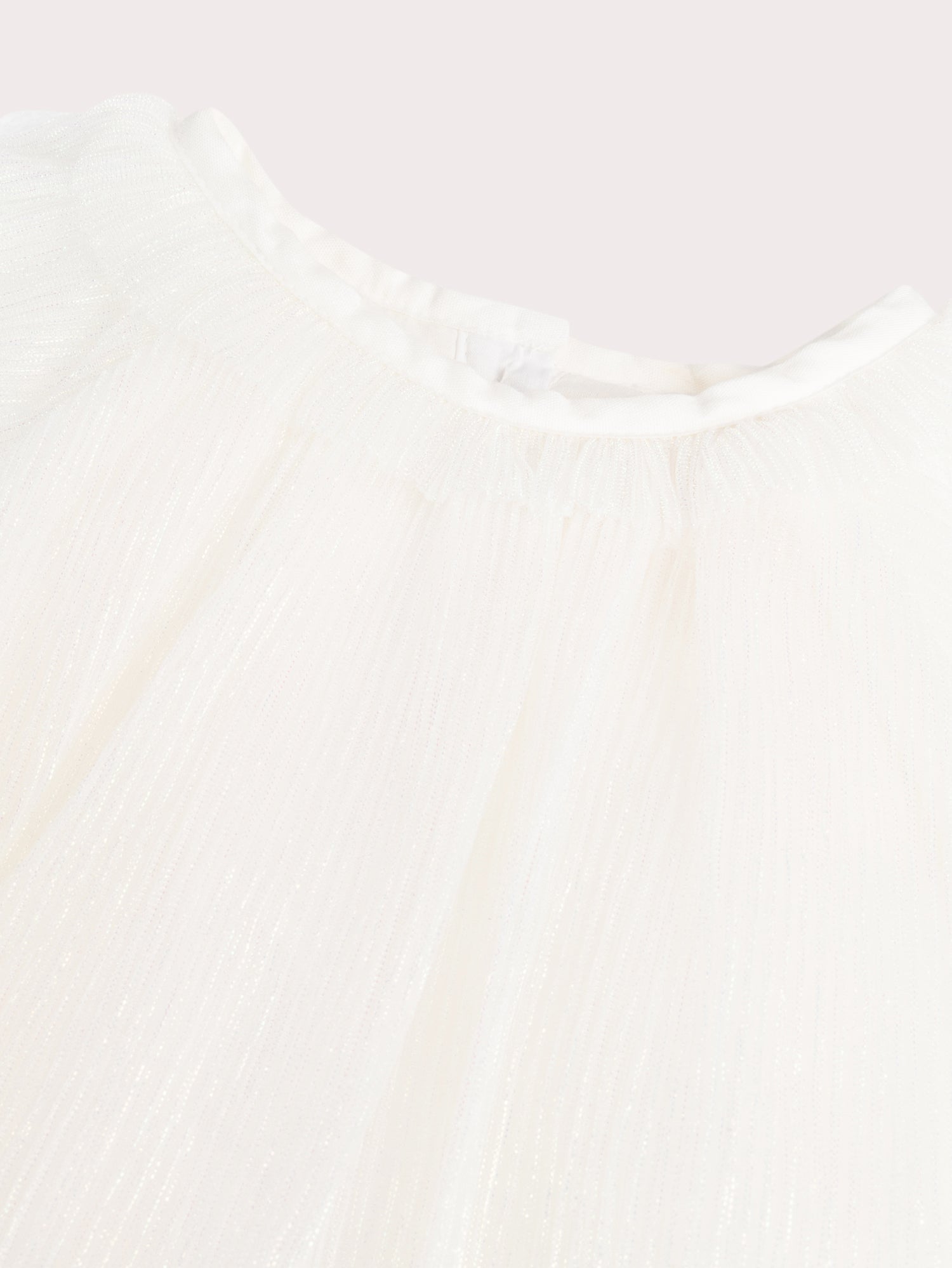 Robe blanche pour bébé fille