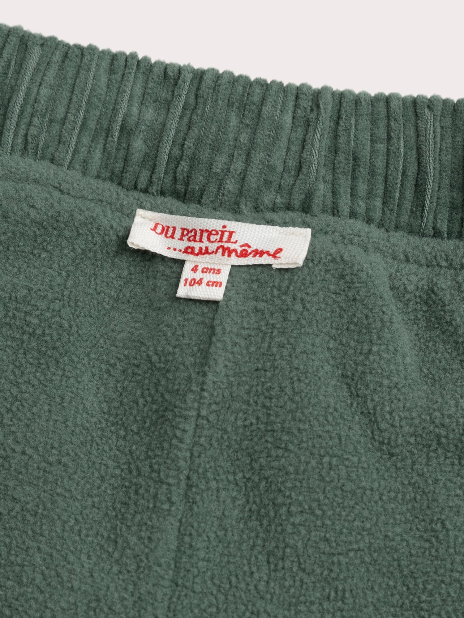 Pantalones Verdes de Terciopelo Cálido