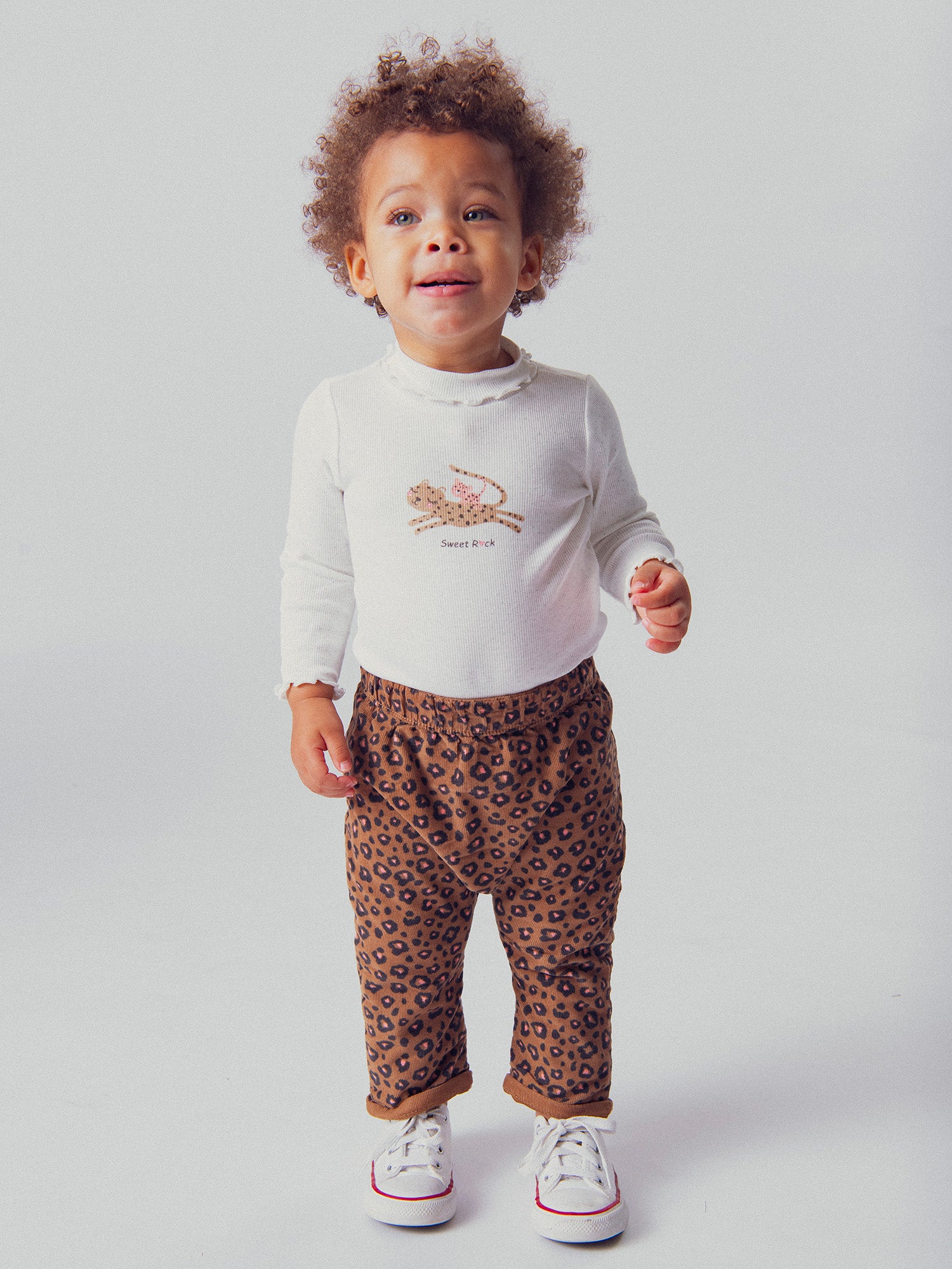 Pantalón leopardo reversible para niña