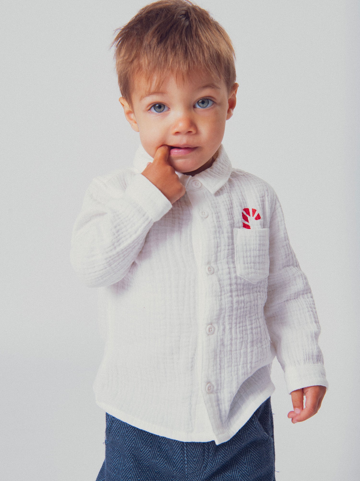 Camisa blanca para bebé niño