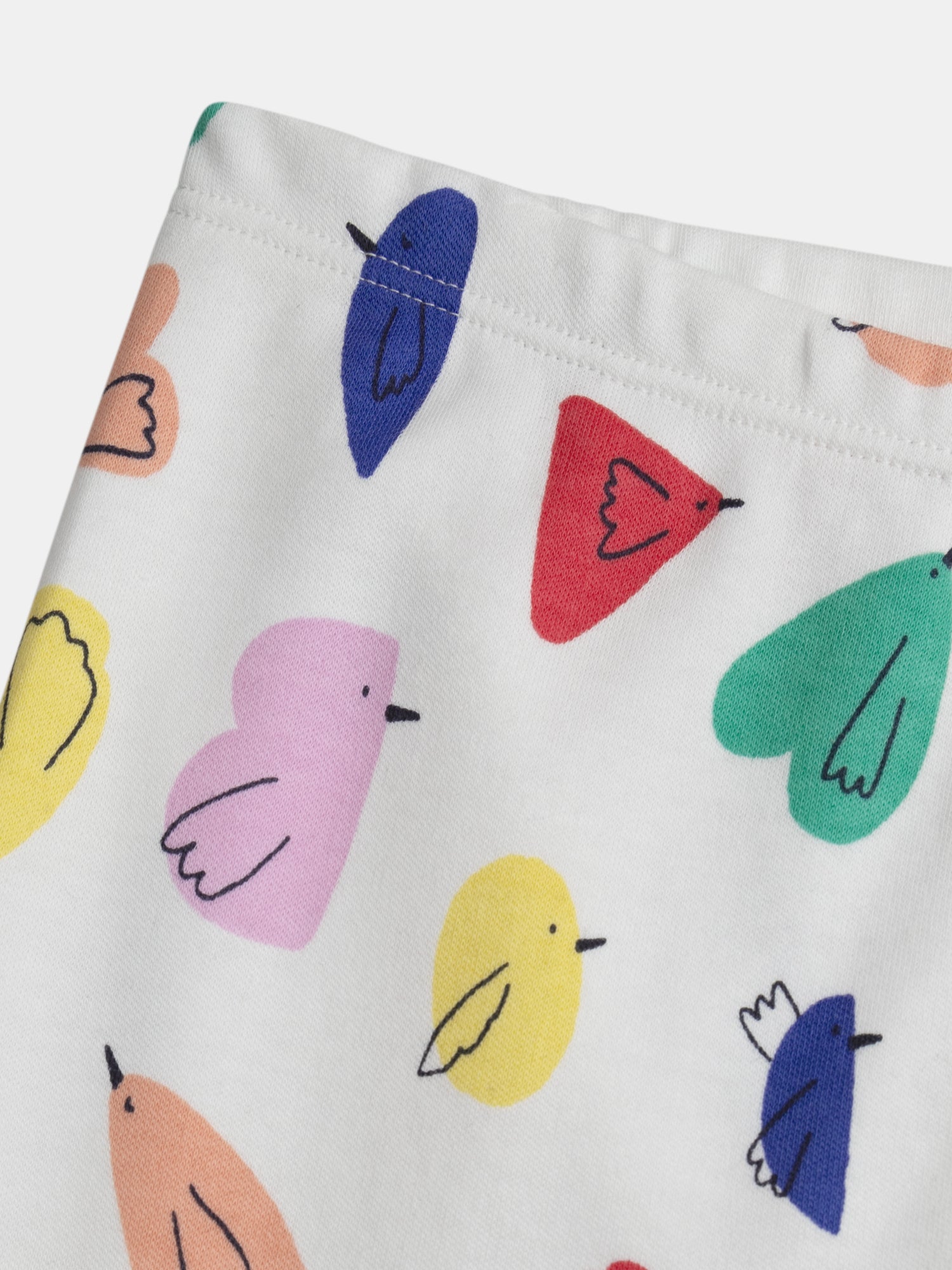 Pijama ecru impreso con pájaros para niña