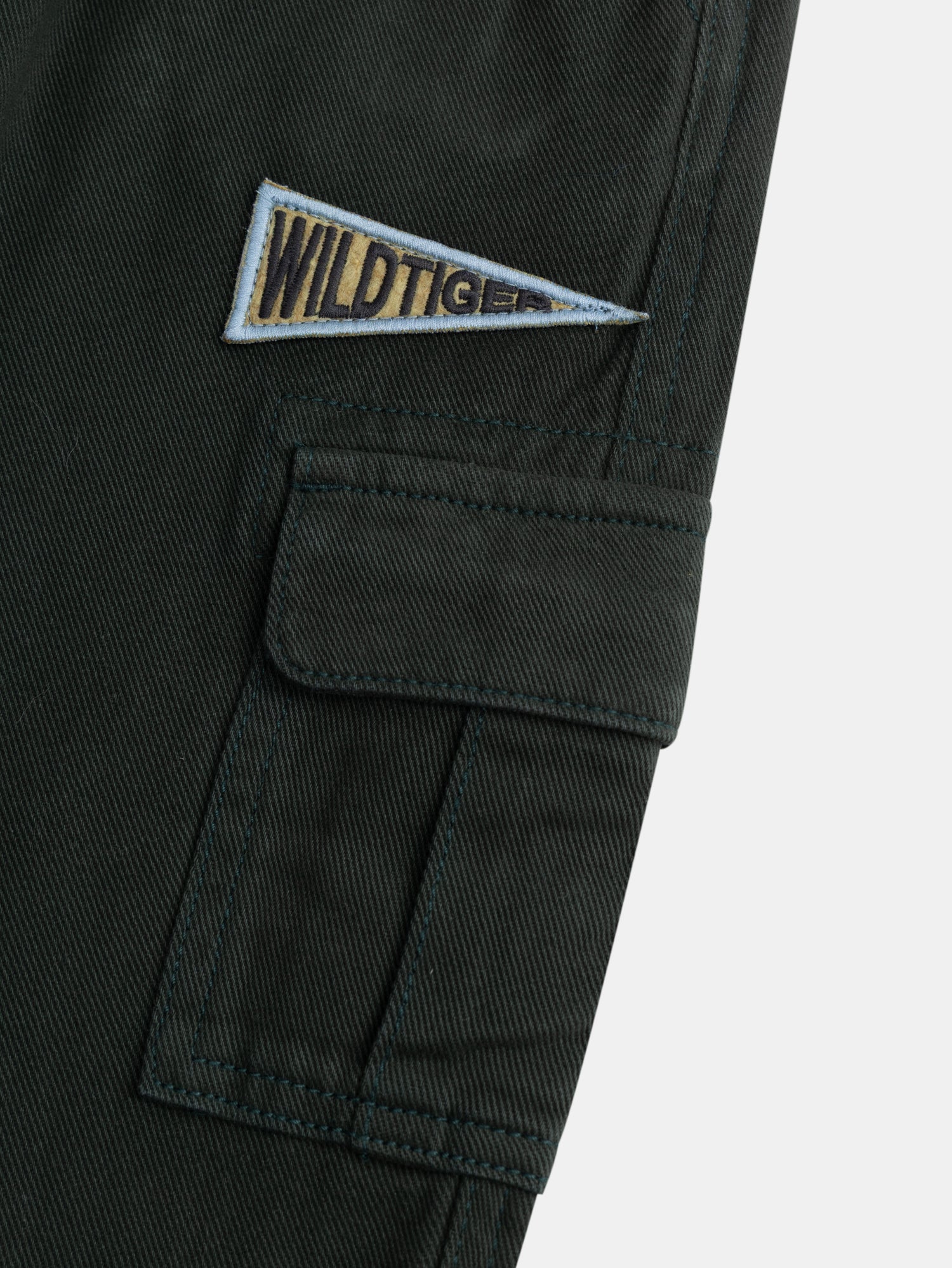 Pantalon vert à poches pour garçon