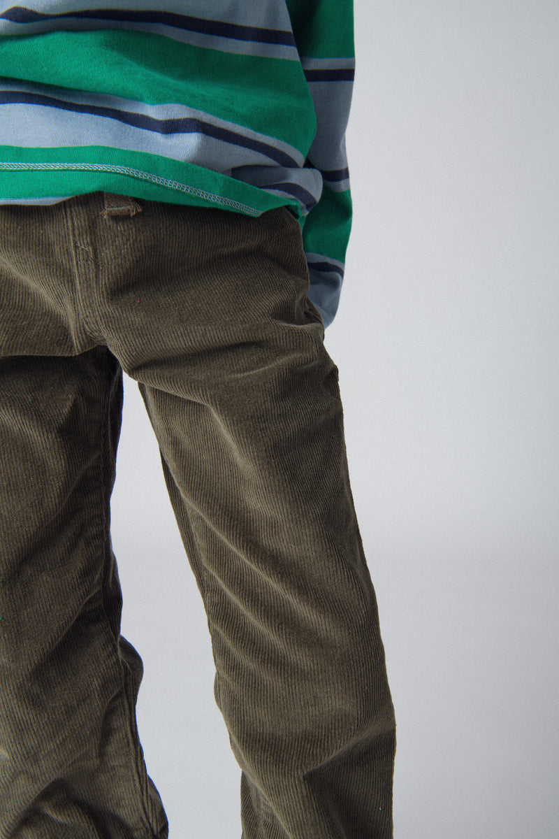 Pantalones de pana kaki con bolsillos para niño