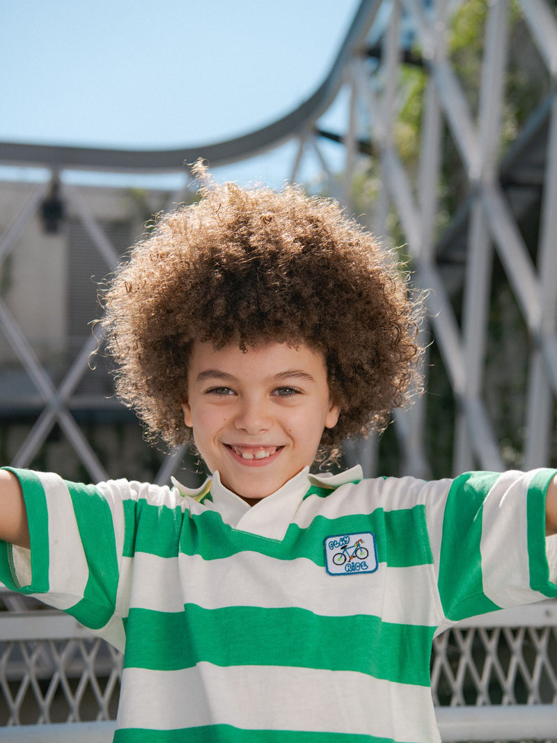 Camiseta polo ecru con rayas verdes para niño