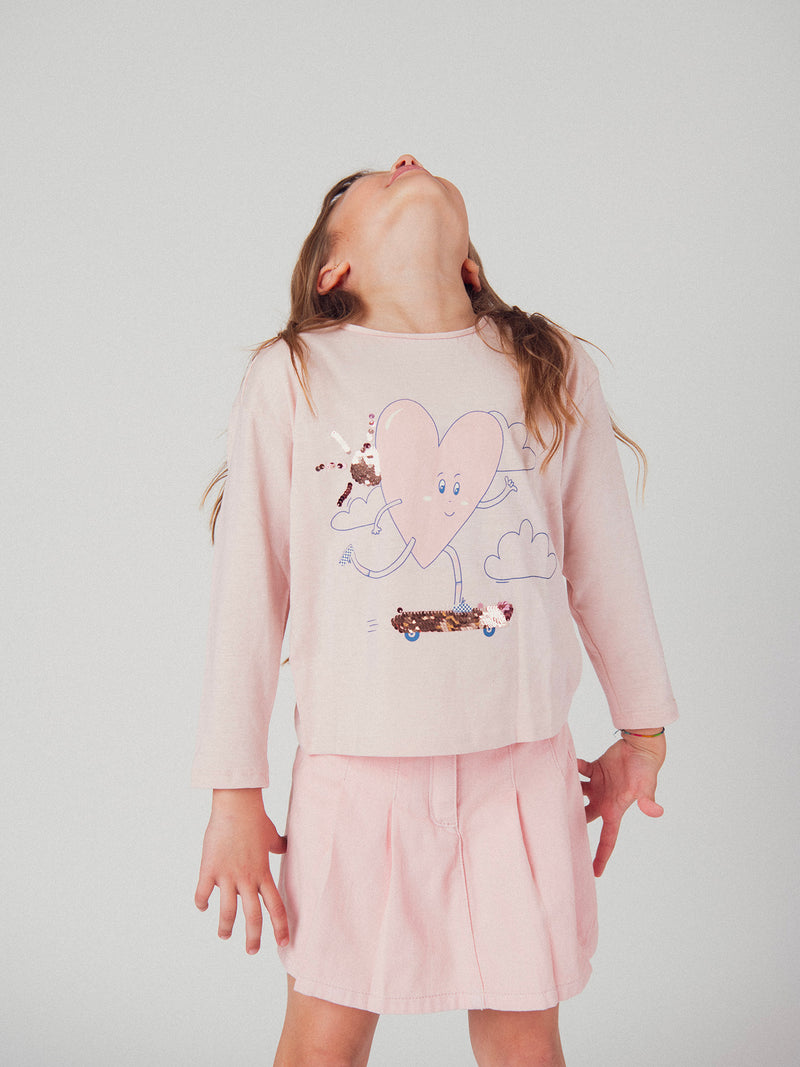 Camiseta de manga larga rosa claro con animación de corazón para chicas
