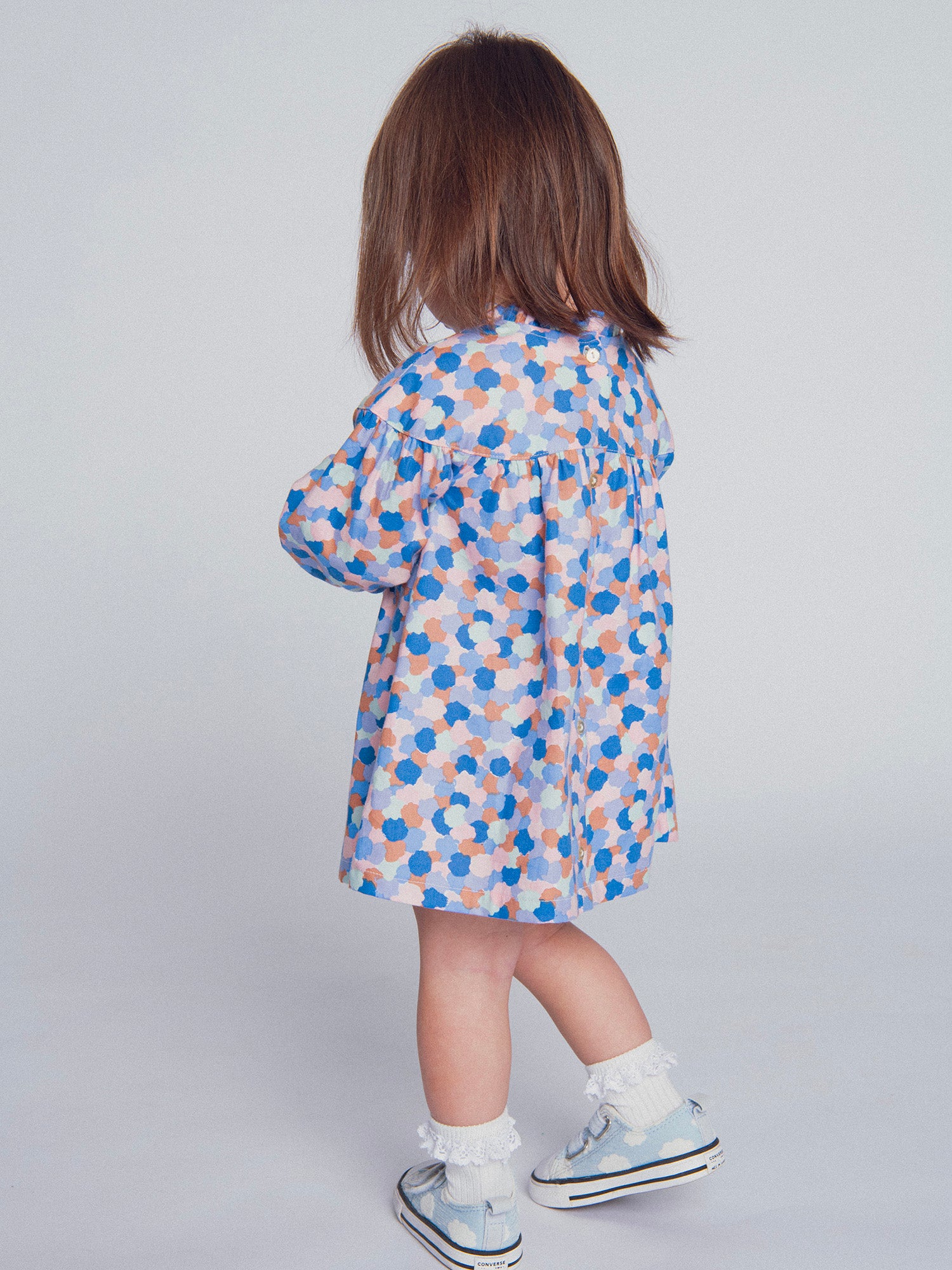 Vestido estampado con cuello volante para bebé niña