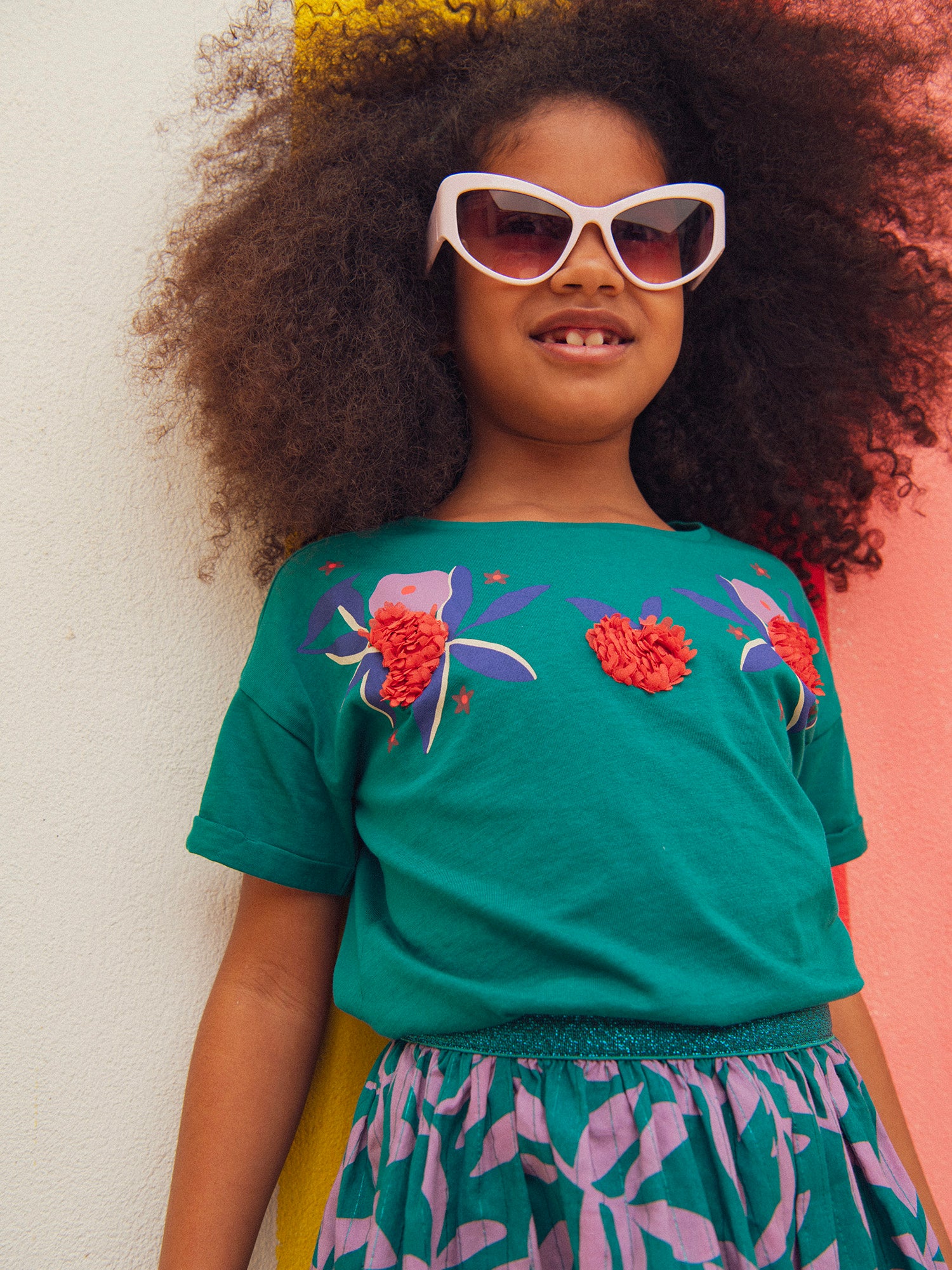 T-shirt vert animation florale pour fille