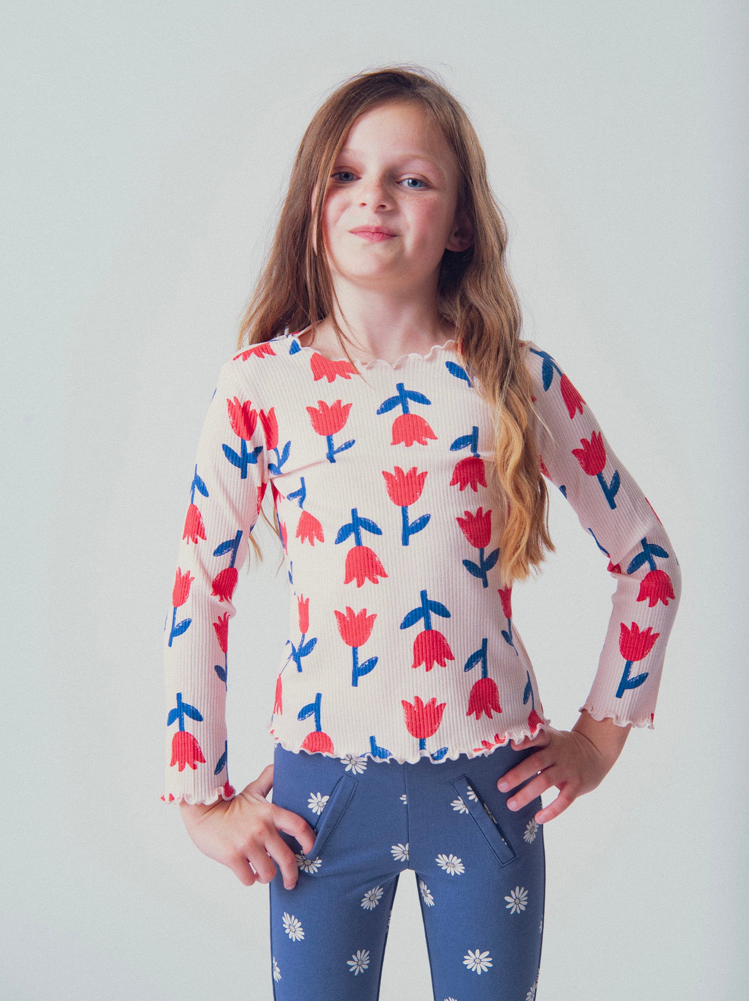 T-shirt à côte manches longues écru imprimé fleurs pour fille