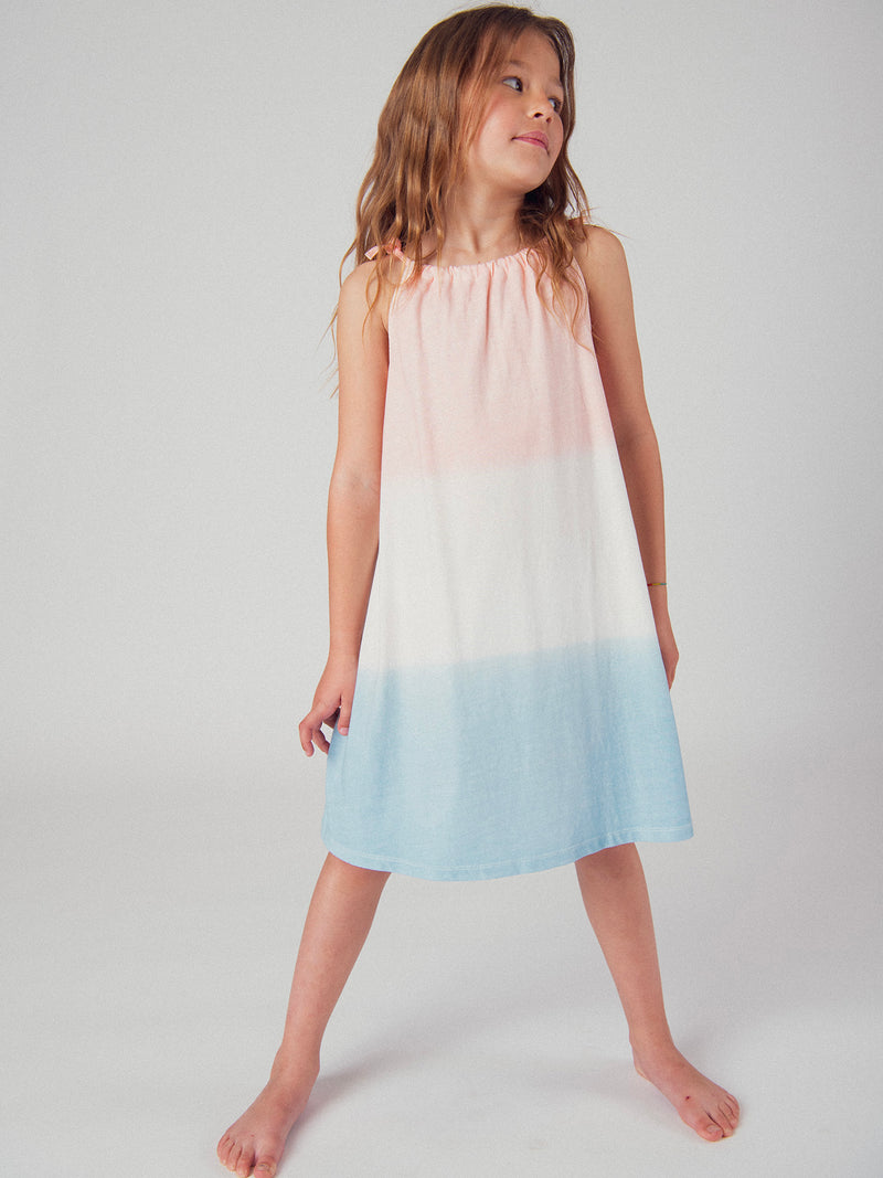 Vestido de tirantes con estampado tie and dye para niña