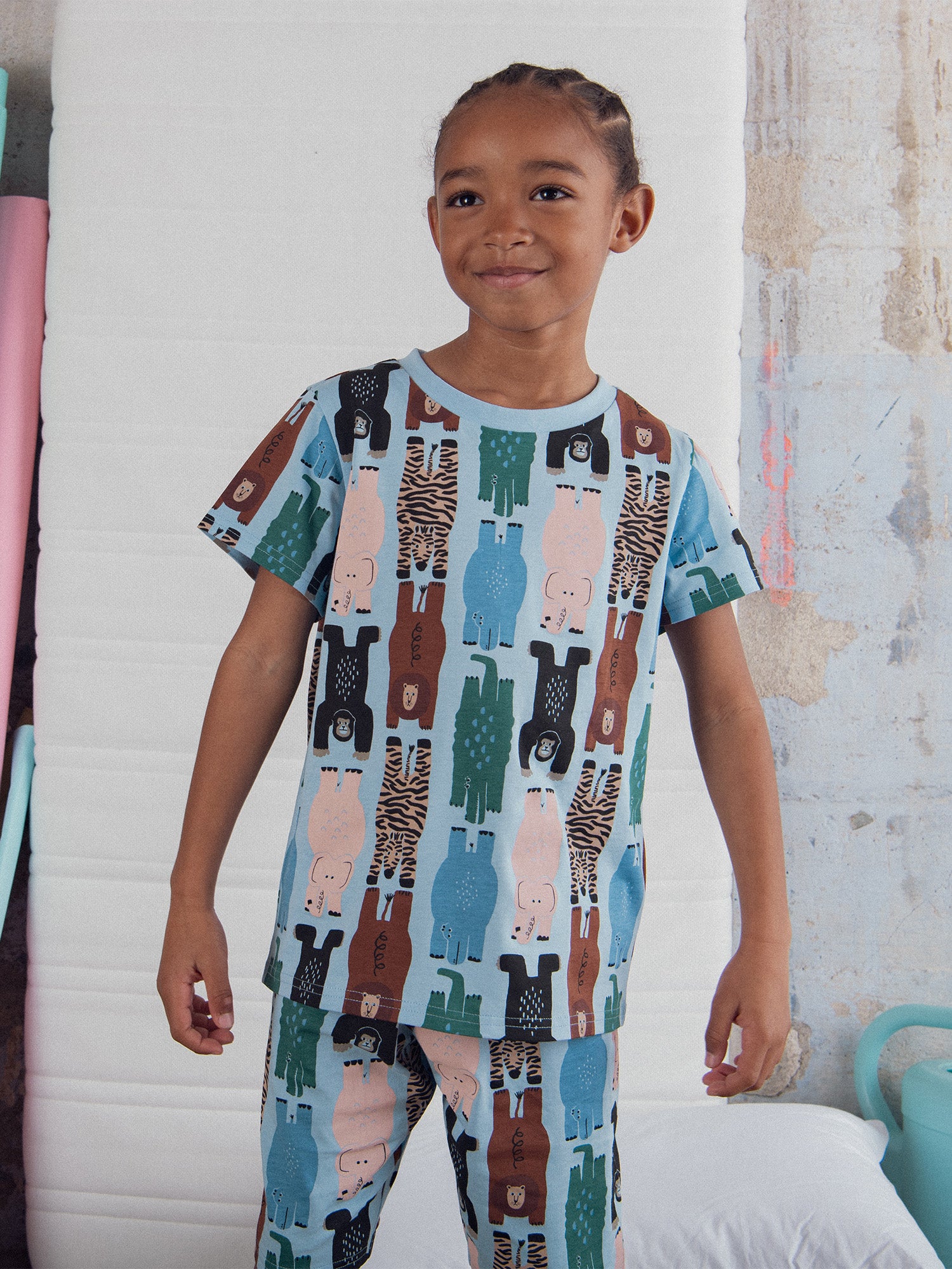 Pijama corto impreso "Jungle Party" para niño