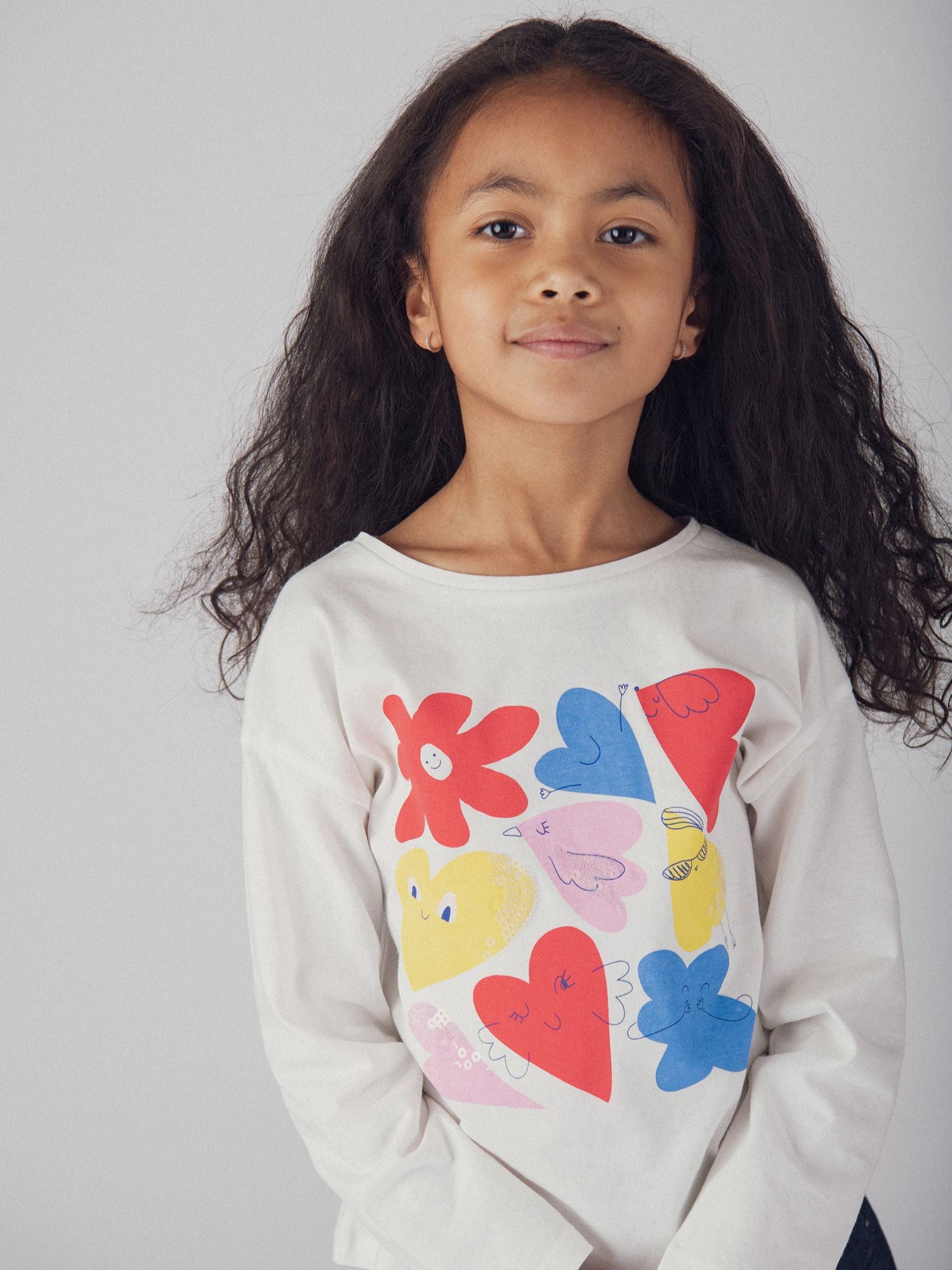 T-shirt manches longues écru et animation colorée pour fille