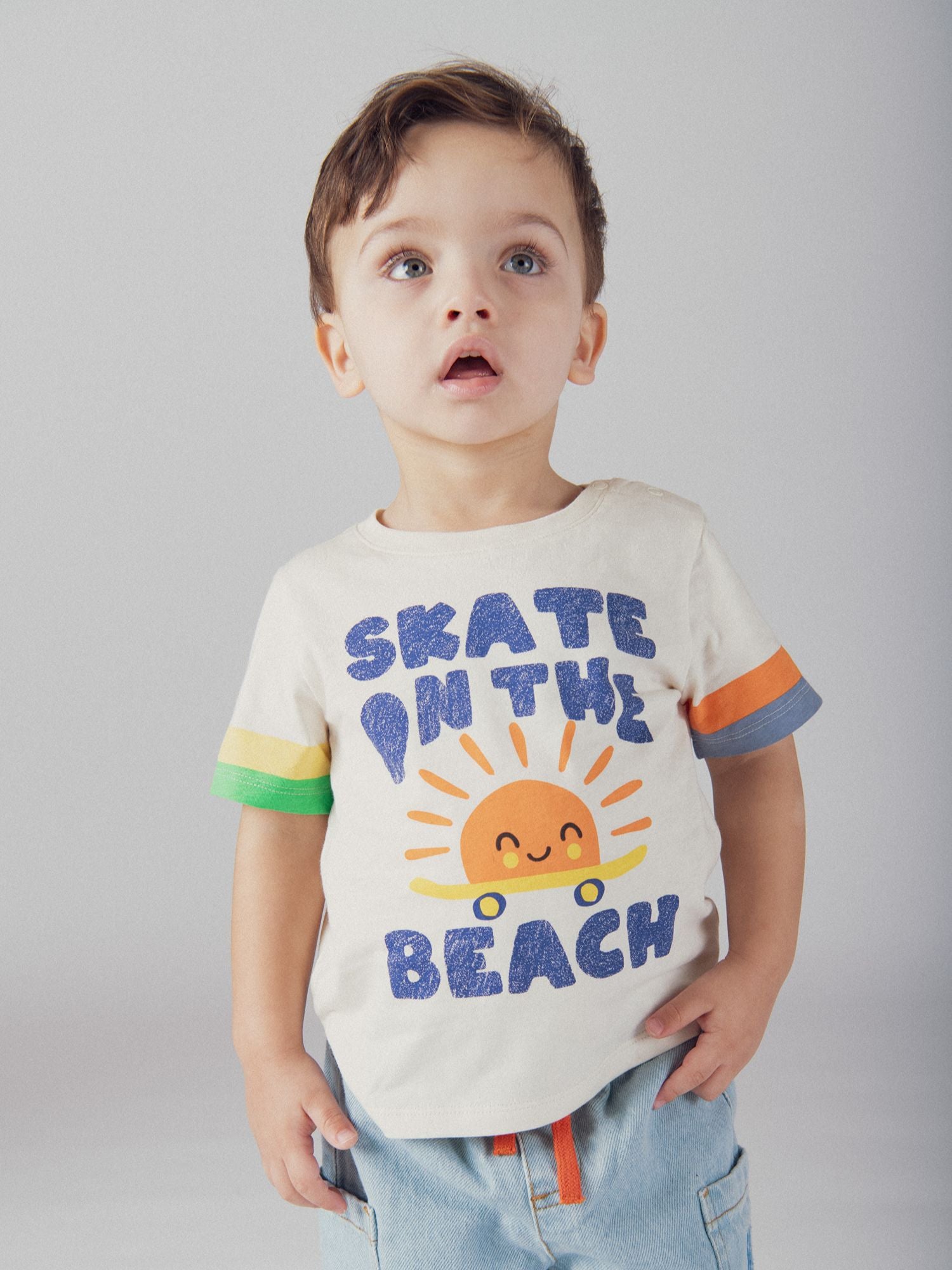 Camiseta de Manga Corta "Skate on the Beach" para Bebés Niños