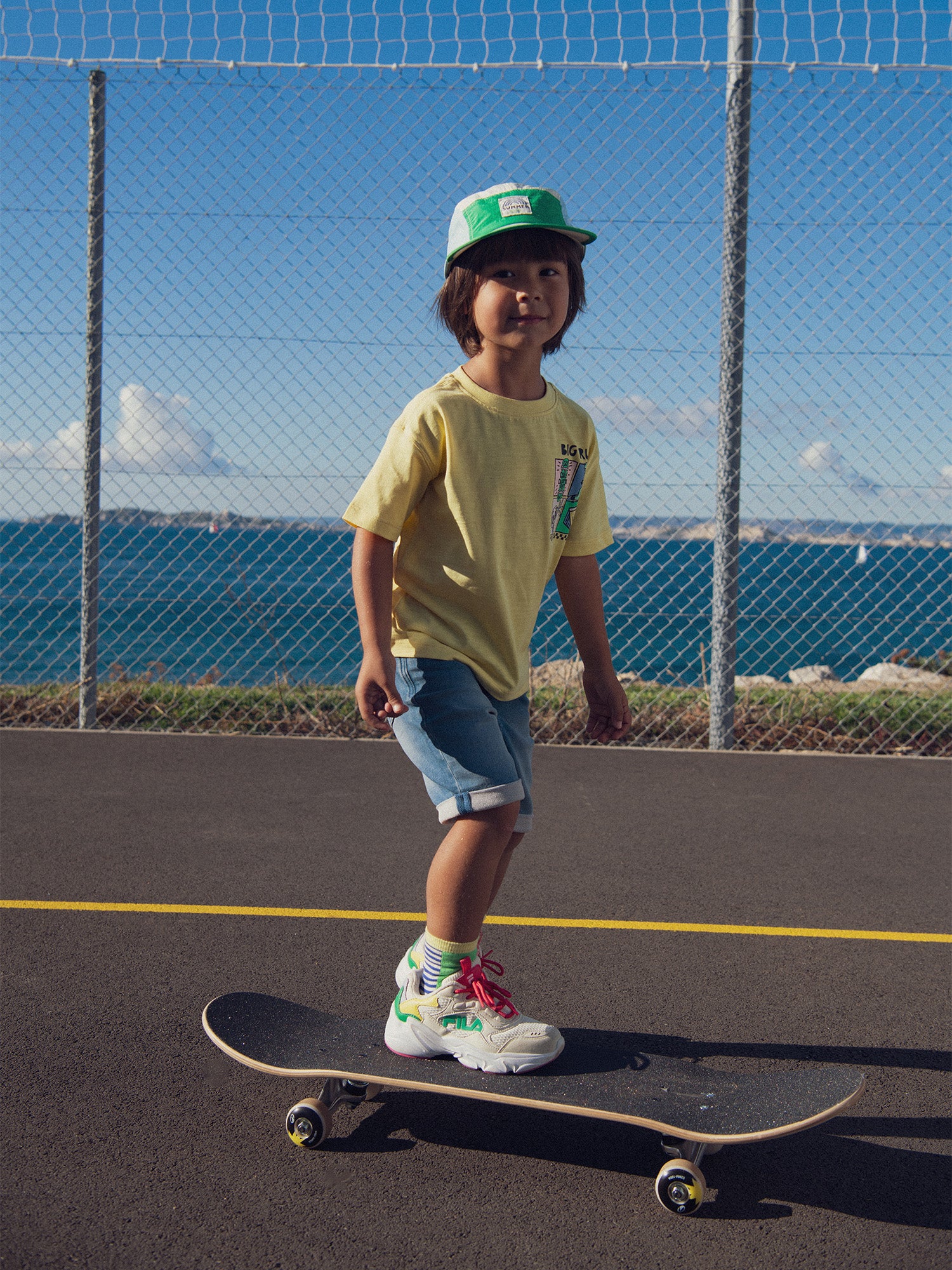 Bermuda en denim azul para niño