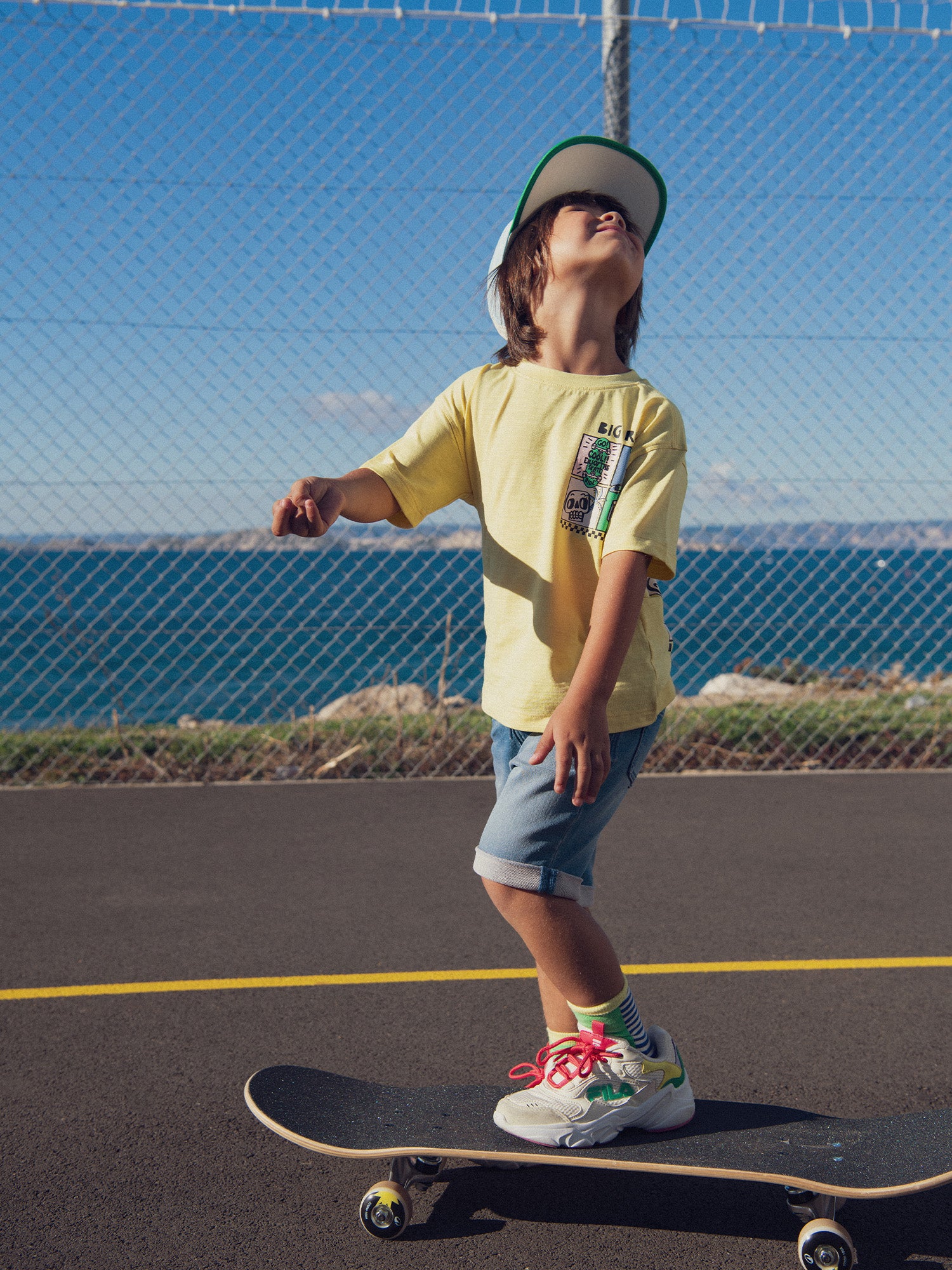 Bermuda en denim azul para niño