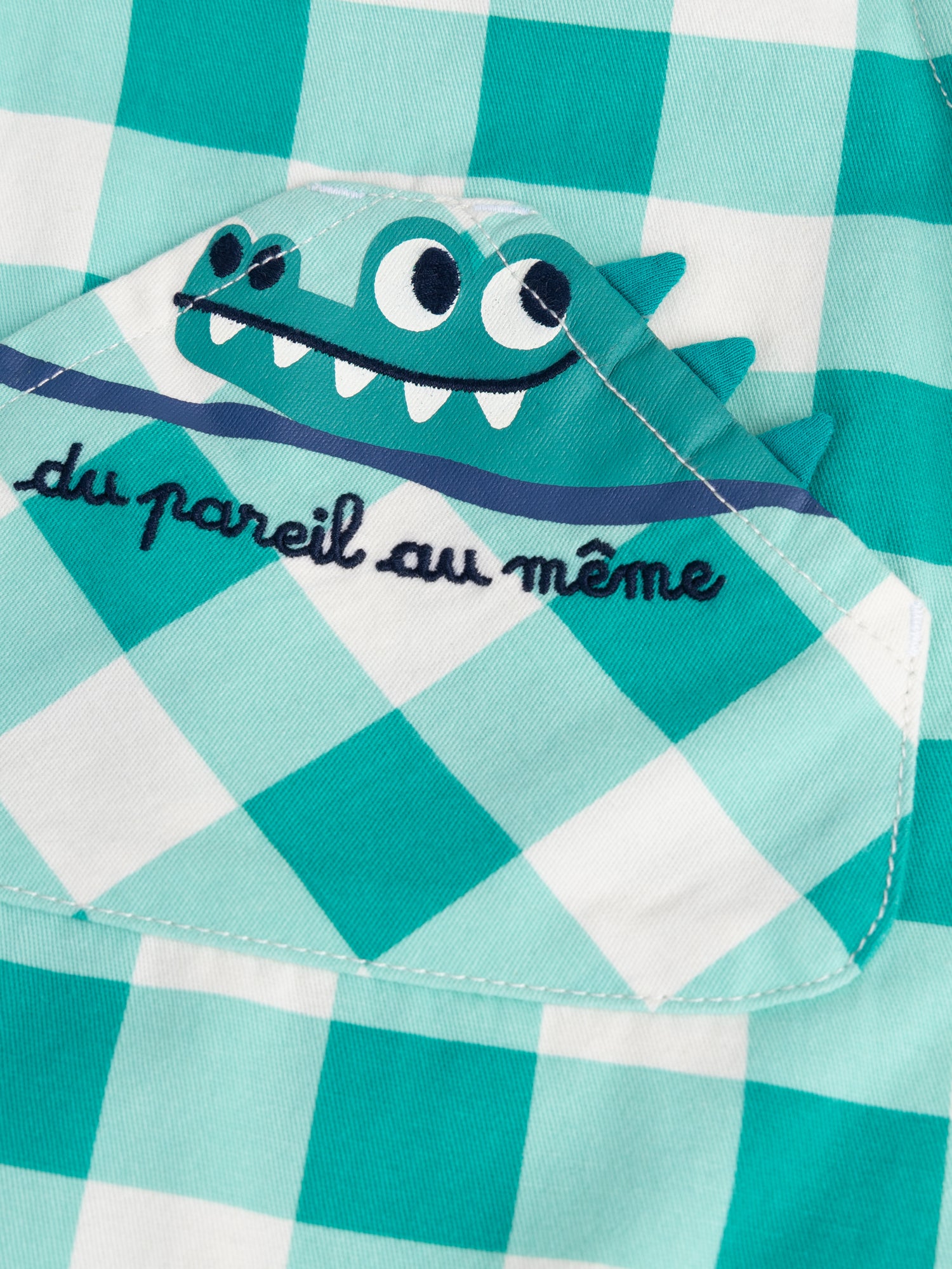 tmp/74793746682/products/de9c3cd9-46ea-4539-b488-7083b6e8f33d/25SG10R2SAC_009_14961ad548-a867-4151-bf46-27455250a37b.jpg