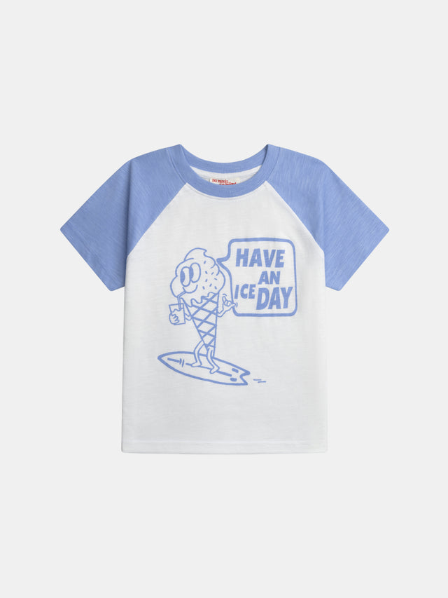Camiseta corta ecru con mangas contrastadas y animación de helado para niños