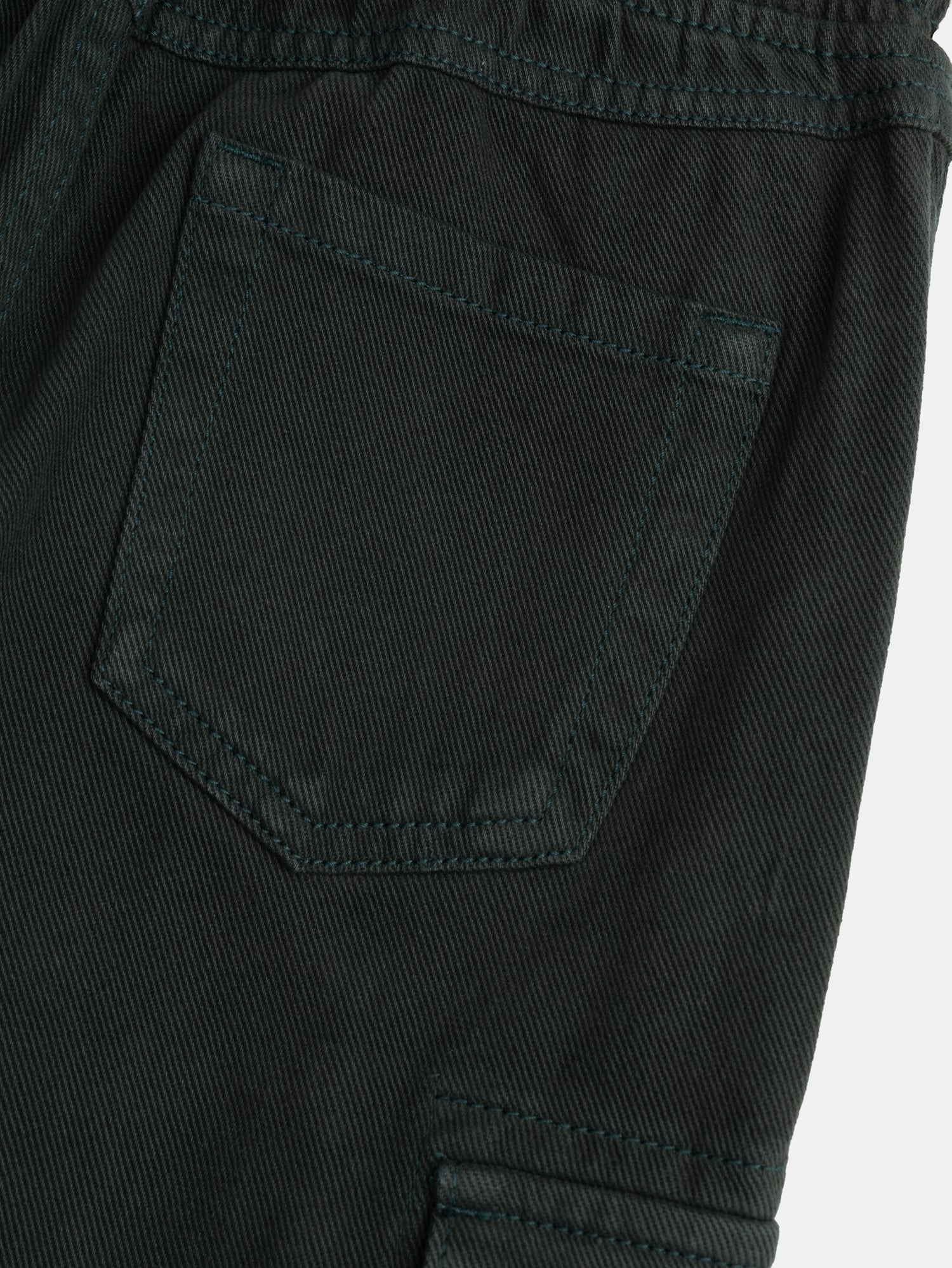 Pantalon vert à poches pour garçon