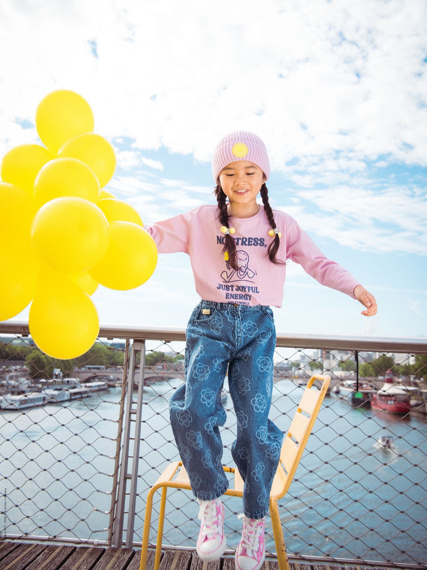 Jeans azules con estampado de flores SMILEYWORLD para niñas