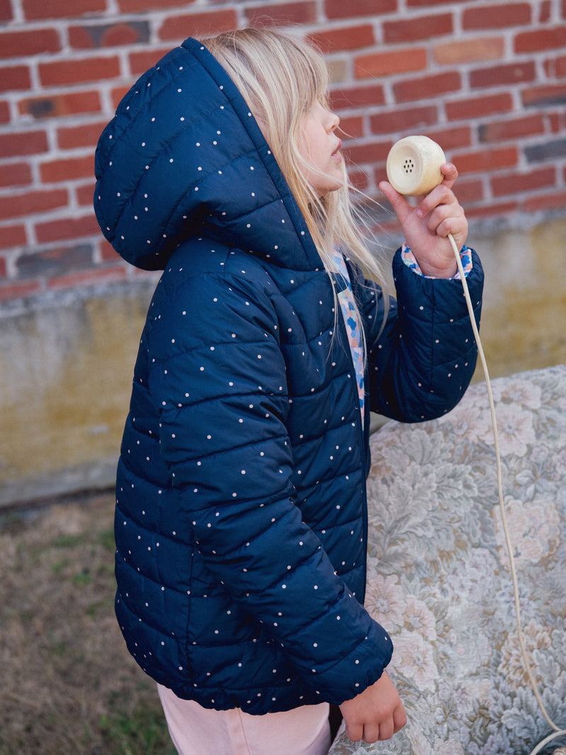 Chaqueta acolchada reversible con estampado de lunares para niñas