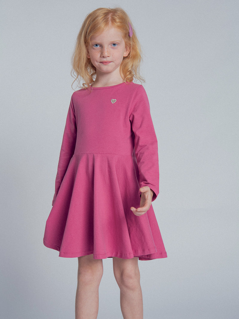 Vestido rosa con bordado de corazón para niñas