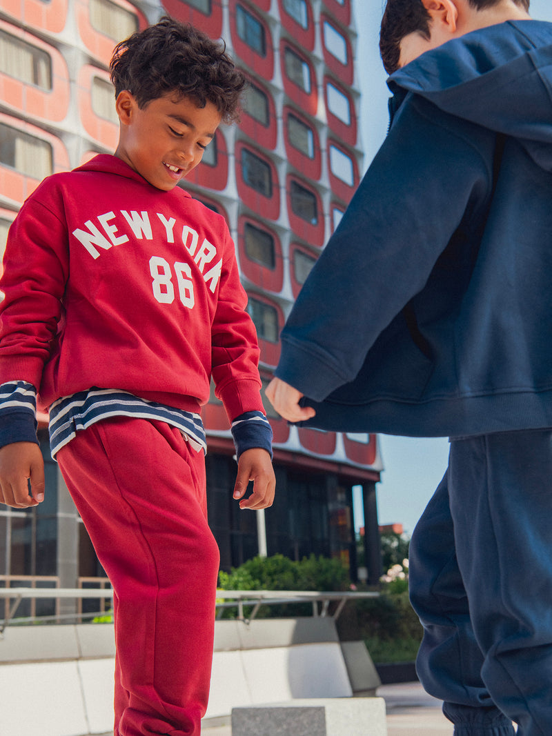 Pantalones de jogging rojos para niño