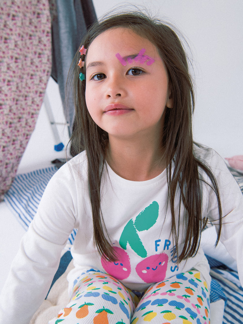 Pijama de 2 piezas con legging impreso de frutas para niña