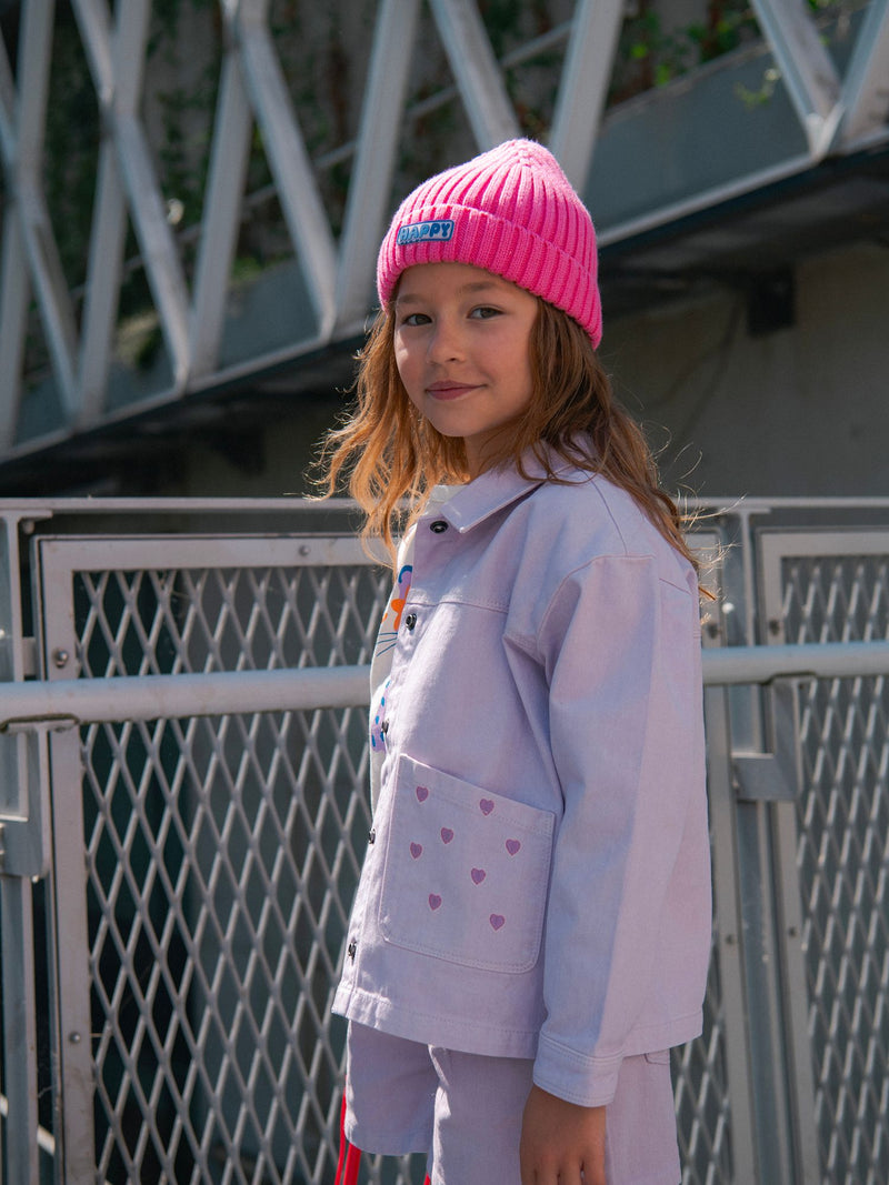 Chaqueta púrpura con bolsillos y bordados de corazón para niñas