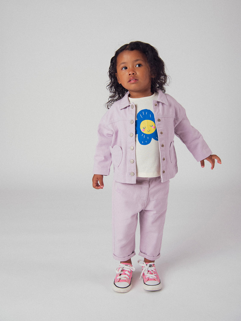 Chaqueta lila de twill con bolsillos en forma de corazón para niña