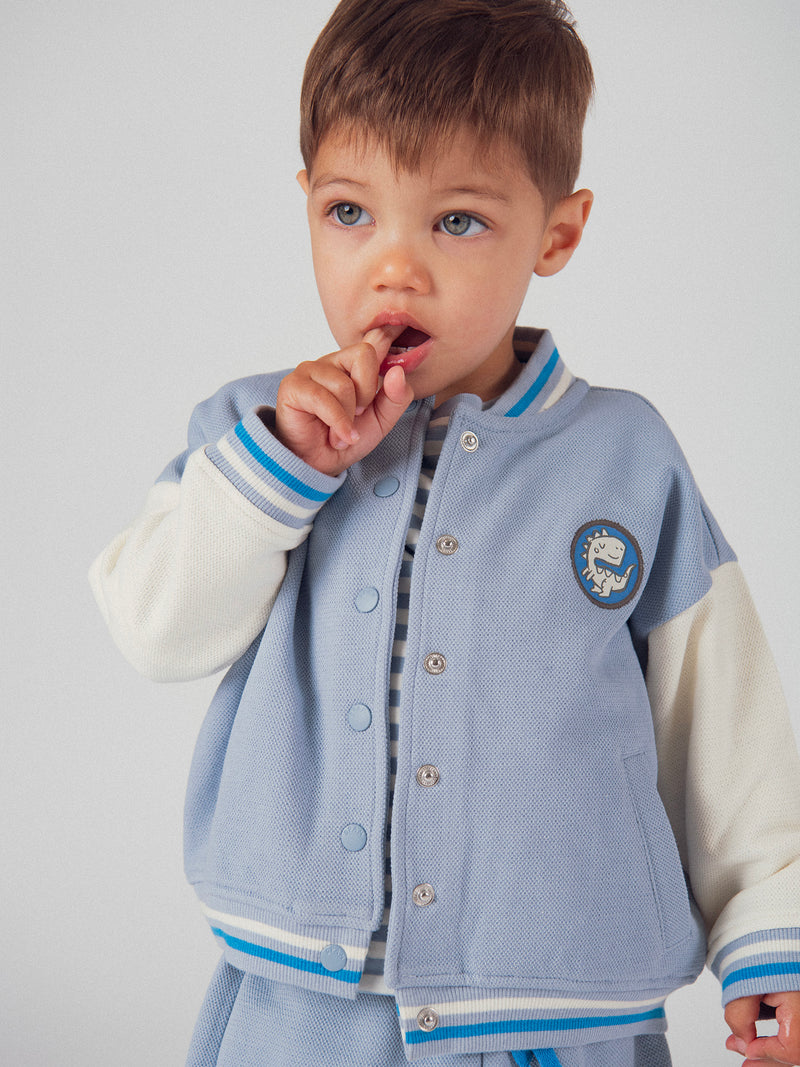 Cardigan bicolor estilo teddy para bebé niño