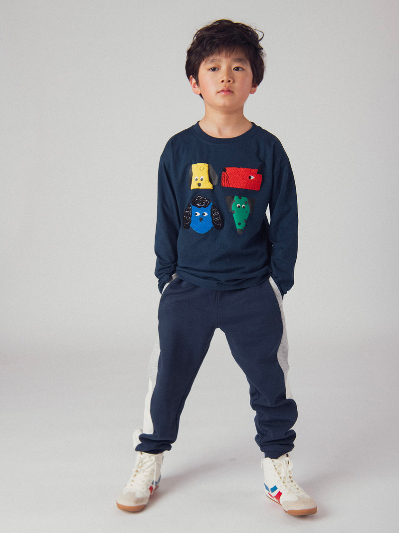 Camiseta marina con animación de cabezas de perros para niños