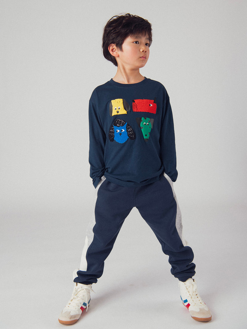 Camiseta marina con animación de cabezas de perros para niños