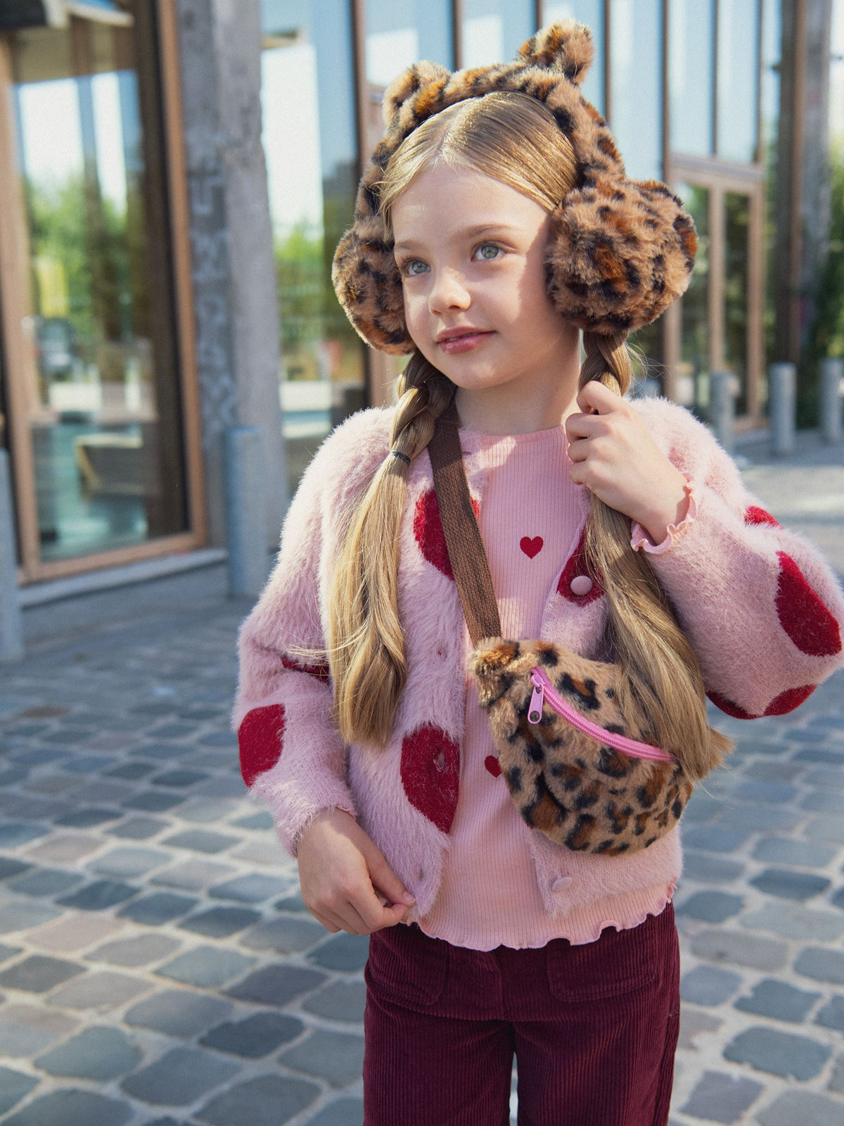 Cache-orejas con motivo de leopardo para niña