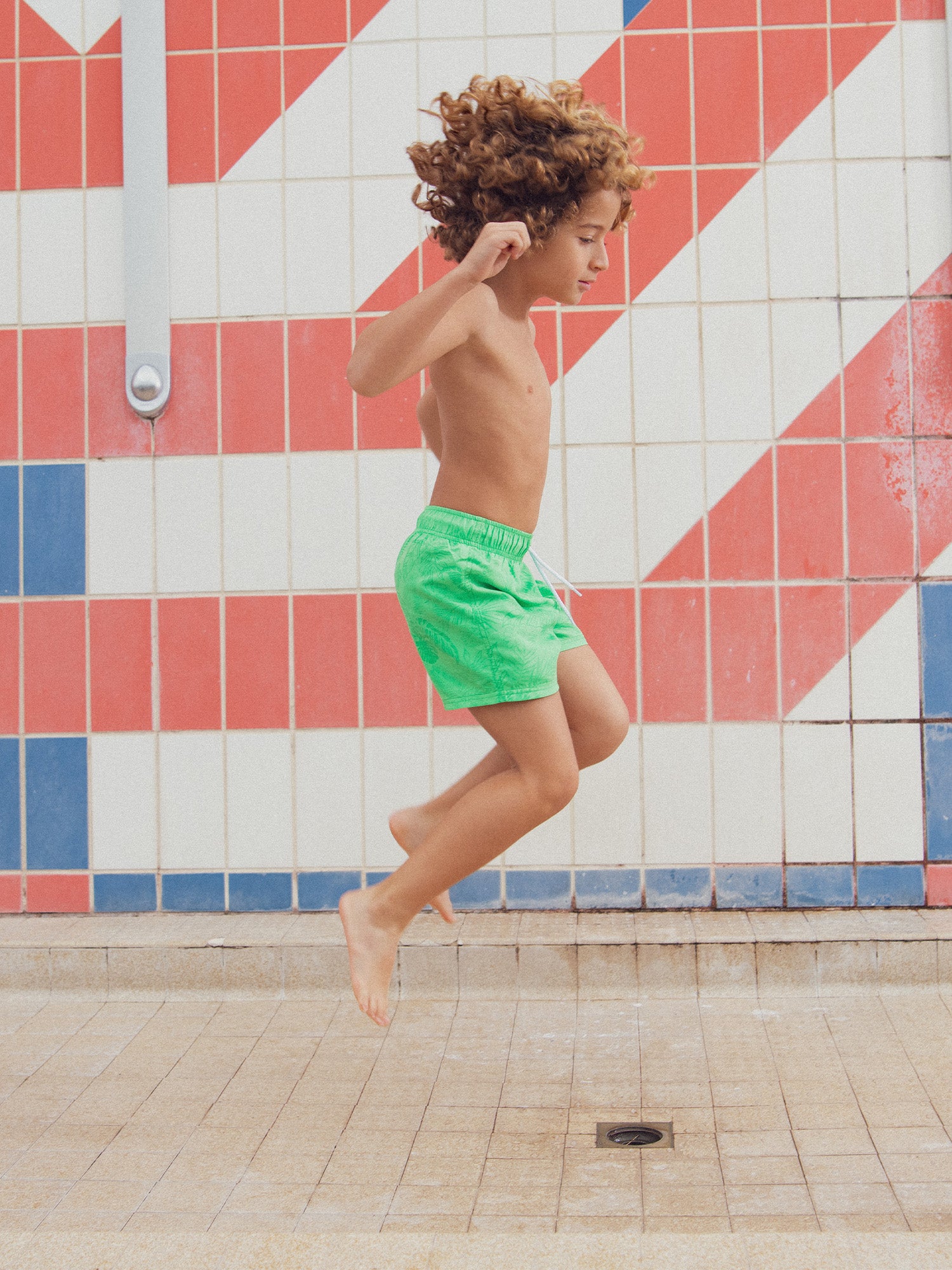 Short de baño impreso reactivo al agua para niños