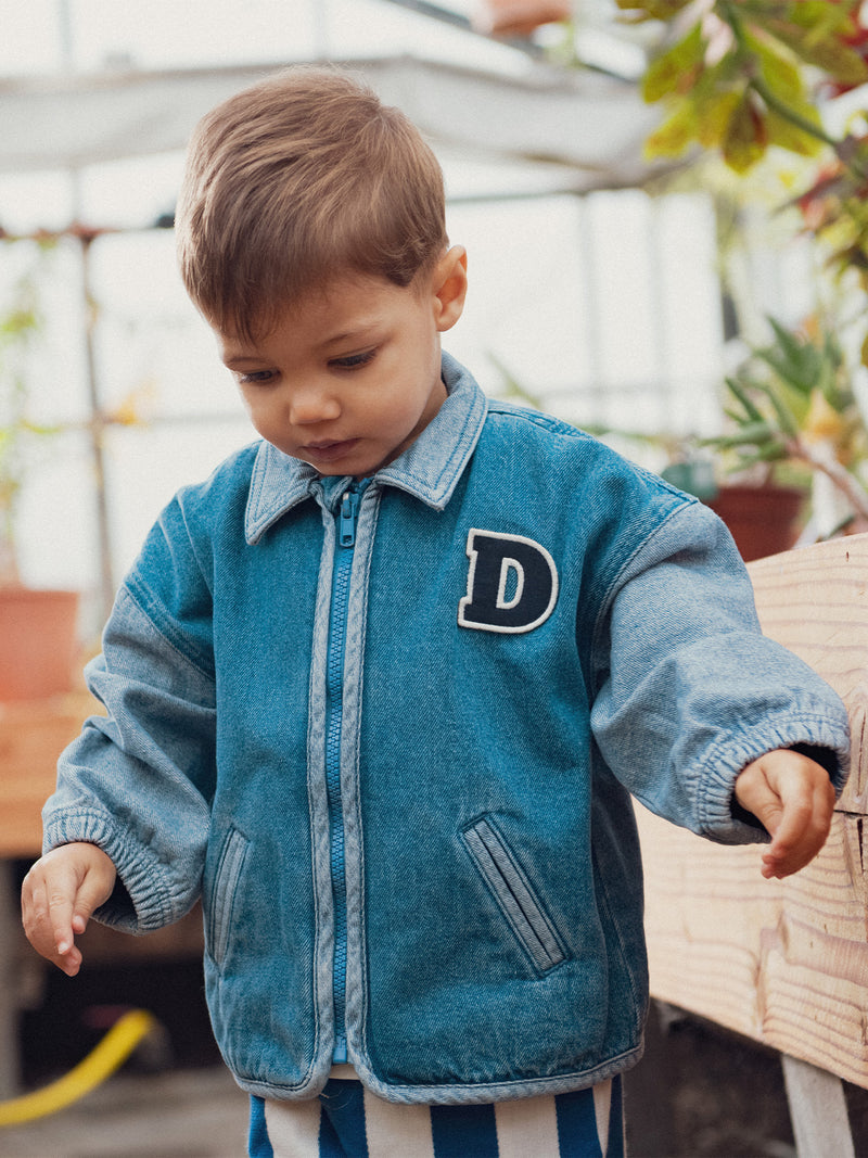 Bomber de denim con parche "D" para bebé niño