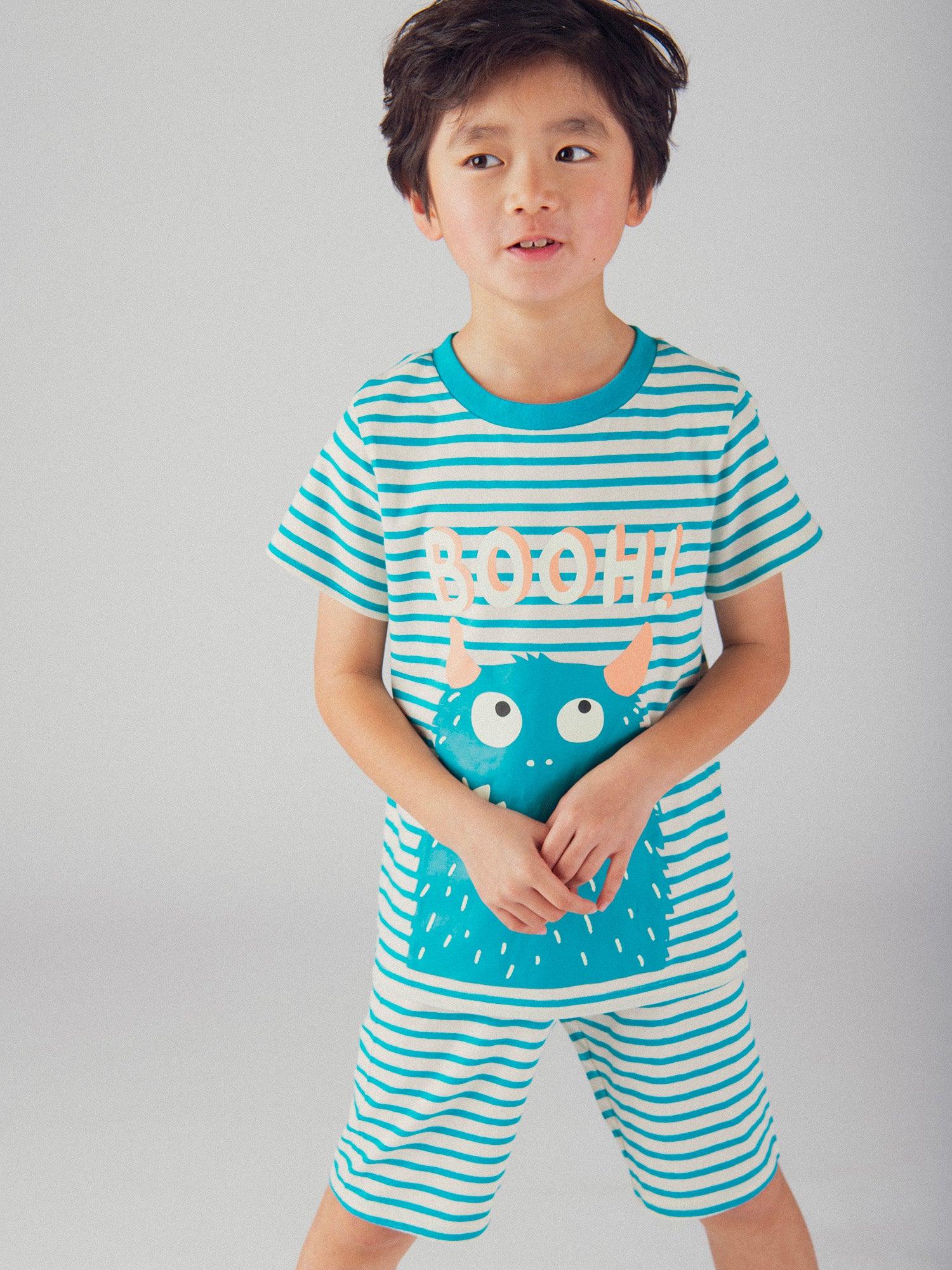 Pijama corto fosforescente a rayas con diseño de "Monstruo Divertido" para niño