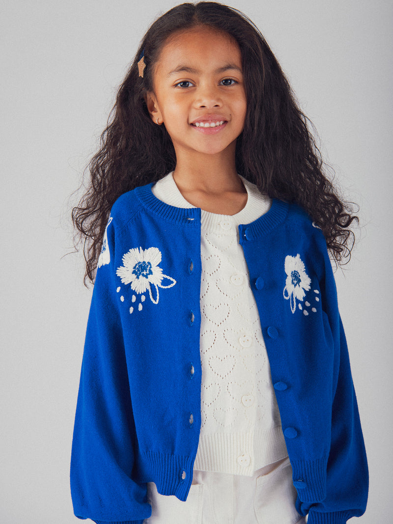 Cárdigan azul con bordado de flores para niñas