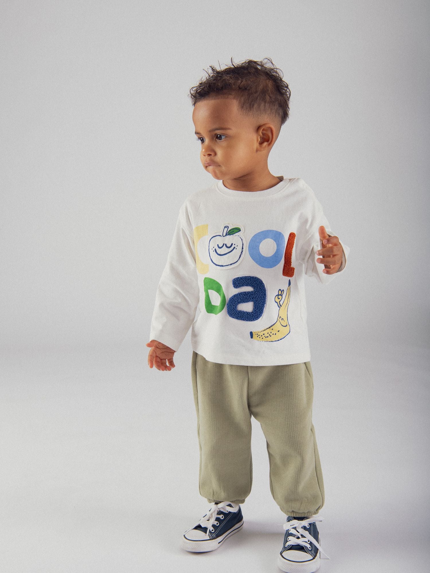 Camiseta ecru con motivo de fruta para bebé niño