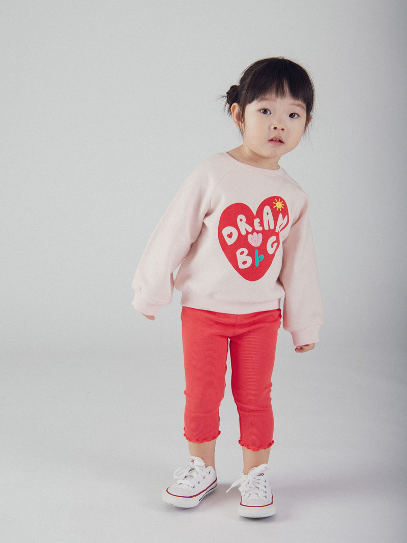 Conjunto de motivo corazón para bebé niña