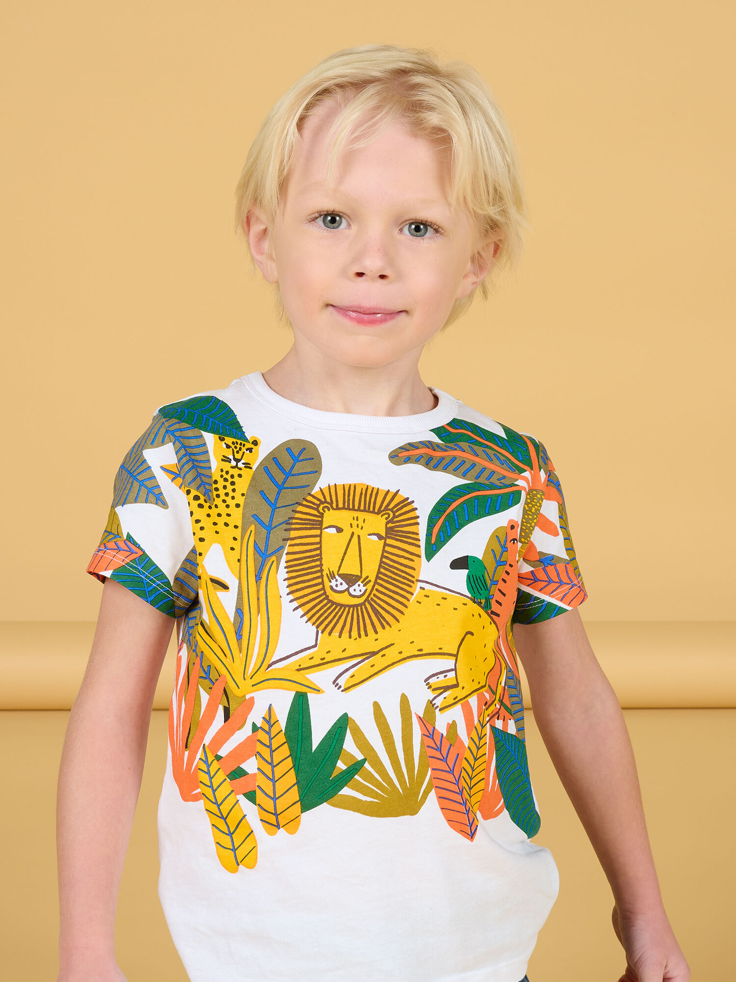 Camiseta blanca con estampado de animales de la selva para ni o