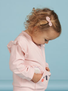 Cárdigan de color rosa con estampado de koala y detalles avolantados para bebé niña NIMOCAR2 / 22SG09N2CARD327