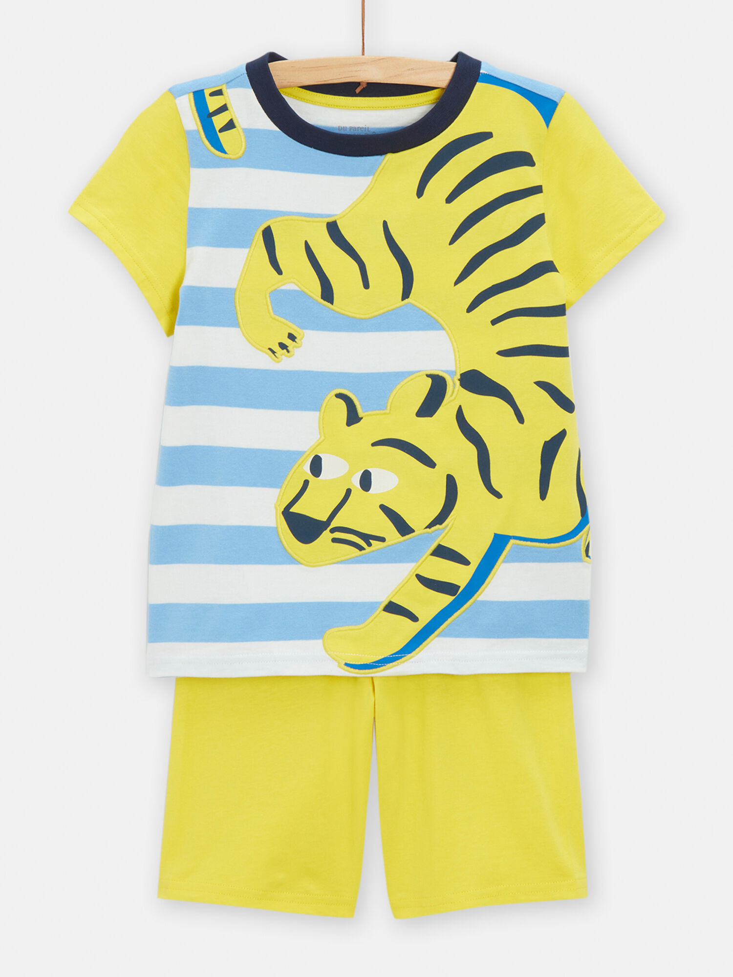 Pijama de color amarillo azul y crudo con estampado de tigre para nino comprar online Pijamas DPAM