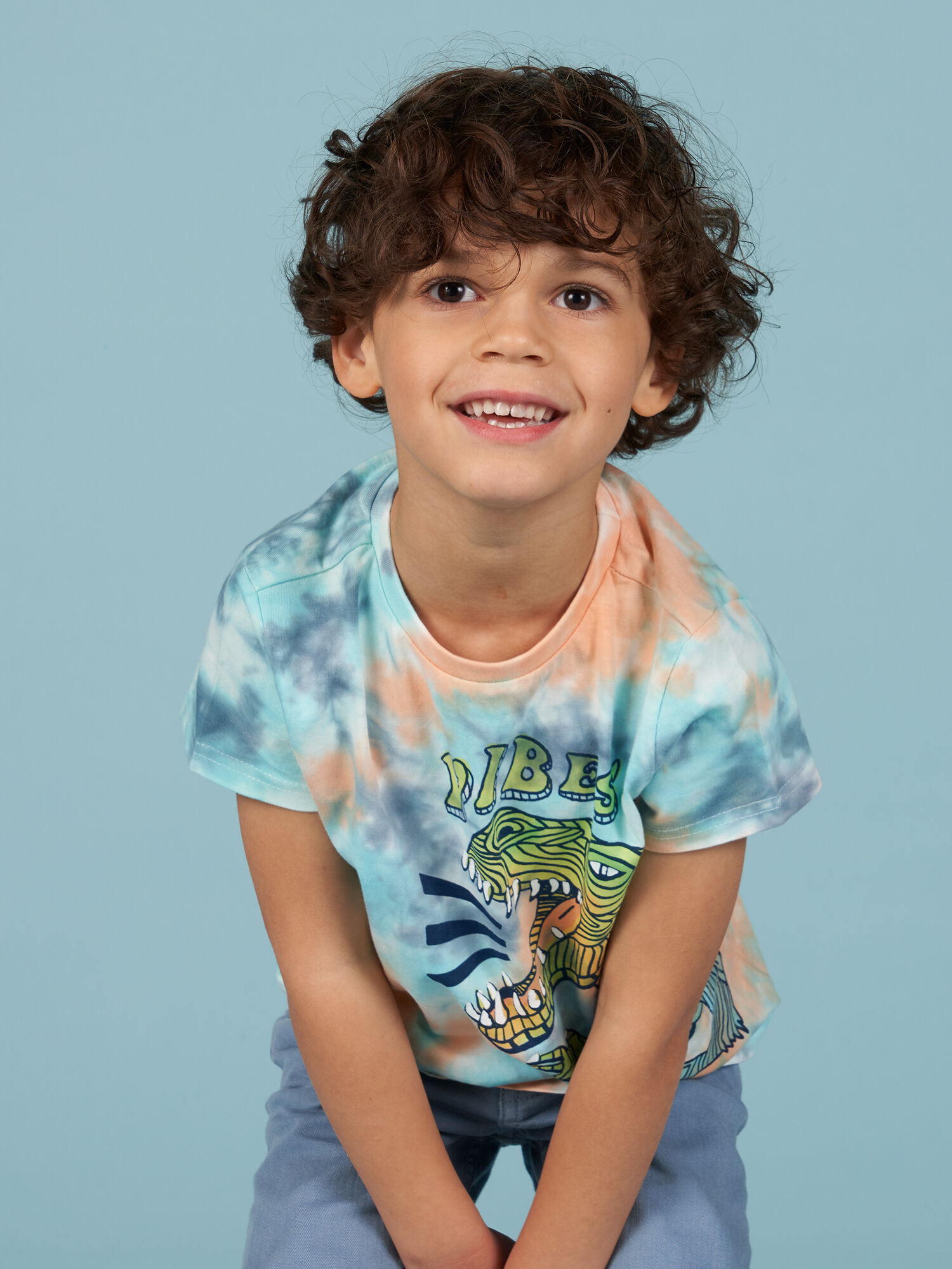 Camiseta tie dye con estampado de dinosaurio para ni o