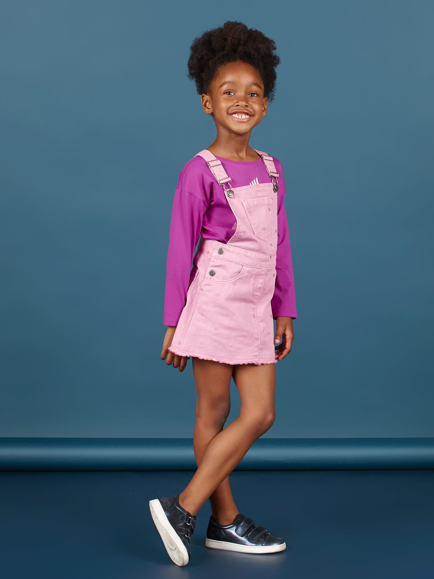 Vestido peto vaquero de color parma de lunares para nina comprar online Vestidos DPAM